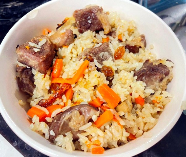 羊肉抓饭.jpg 羊肉抓饭.jpg