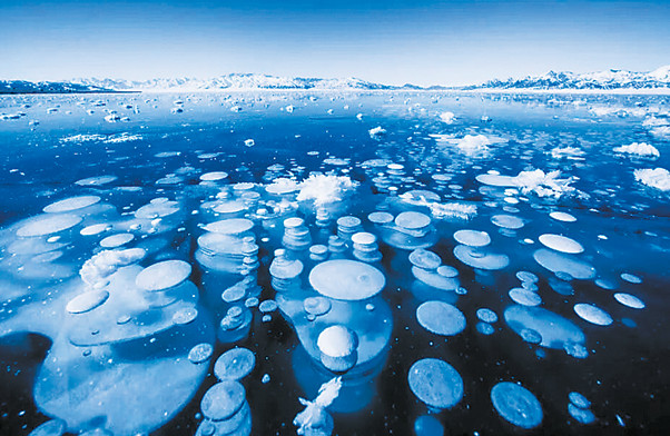 赛湖蓝冰.jpg 赛湖蓝冰.jpg